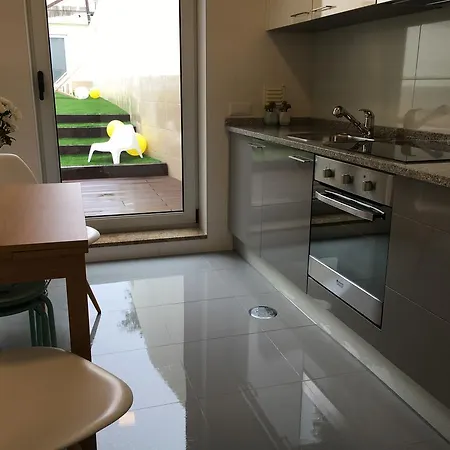 Downtown With Private Garden Appartamento *